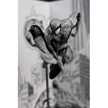 macfarlane marvel  pvc statue 1/10 spider-man spider-man 6 line art gold label 10 cm  787926148299