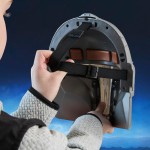 Hasbro wars the mandalorian electronic mask with phrases and sound effects, costum G2839 5010996359704