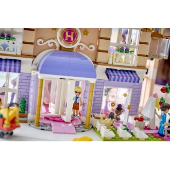 LEGO® Friends Ξενοδοχείο της Χάρτλεϊκ Σίτυ για Κουνελάκια 42704 5702018060612