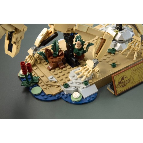 LEGO Icons Jurassic World Dinosaur Fossils: Triceratops 77985 5702018062708