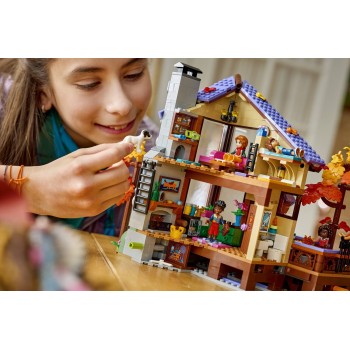 LEGO® Friends Άνετο Σπιτάκι στο Φθινοπωρινό Δάσος, Παιχνίδι κατασκευής 42705 42705 5702018060629