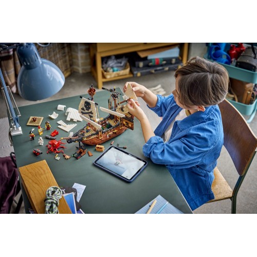 LEGO Creator Expert 3-in-1 Iconic Pirate Ship 31387 5702018054819