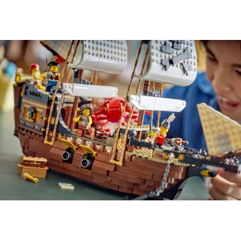 LEGO Creator Expert 3-in-1 Iconic Pirate Ship 31387 5702018054819