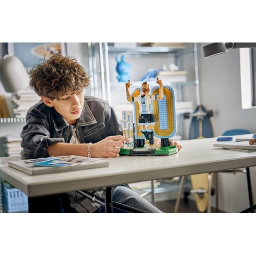 LEGO® Editions Lionel Messi – Θρύλος του Ποδοσφαίρου, Σετ 43015 43015 5702018069554