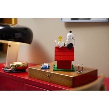 LEGO Ideas peanuts: snoopys doghouse 21368 5702018066300