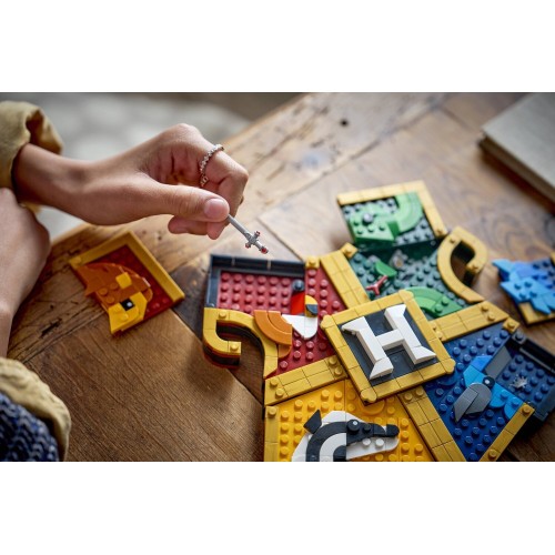 LEGO® Harry Potter™ Θυρεός Κοιτώνων του Χόγκουαρτς, Παιχνίδι κατασκευής 76462 76462 5702018063392