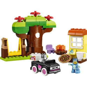 LEGO duplo pizza girls with muffin and bluey 10469 5702018056509
