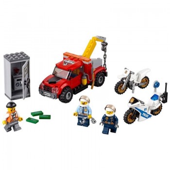 LEGO City Φασαρίες Με Ρυμουλκό Φορτηγό 60137 5702015865234