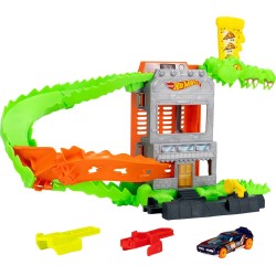 Mattel Hot Wheels City Croc Pizza Attack Playset & 1:64 Scale Toy Car, Speed Snap Track Compatible HDR29 / JHL93 194735334957