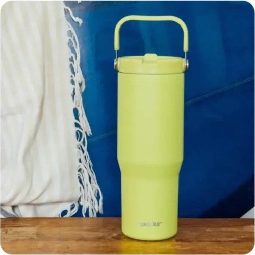 quokka core cup apple green 860ml - ergonomic handle - integrated spout - d 40348 8412497403486