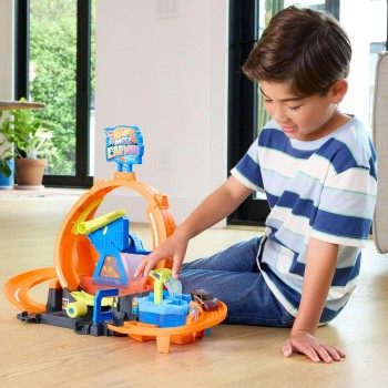 Mattel Hot Wheels City Mega Loop Car Wash Playset & 1 Hot Wheels Color Shifters in 1:64 Scale JHL97 194735334971