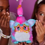 Hasbro Διαδραστικό ηλεκτρονικό βελούδινο παιχνίδι Furby Vibes Blue Razz για κορίτσια και αγόρια 6 G2383 5010996430670