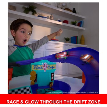 Mattel Disney and Pixar Cars Race to Celebrate Lightning Mcqueen Celebration Raceway Playset & Toy Car JMT57 194735385171