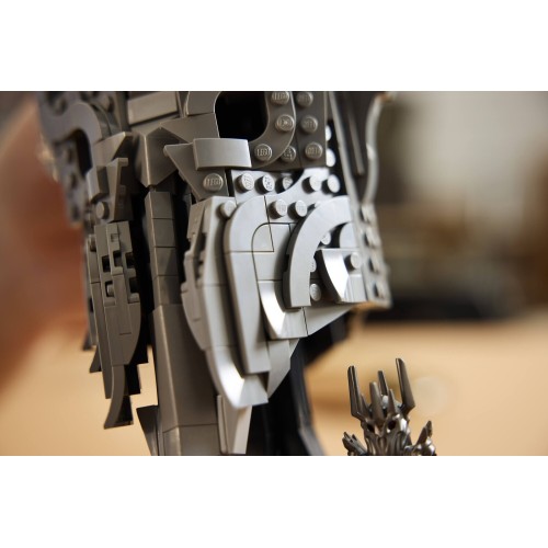 LEGO ® Icons The Lord Of The Rings: The Helmet Of Sauron 11373 5702018063576