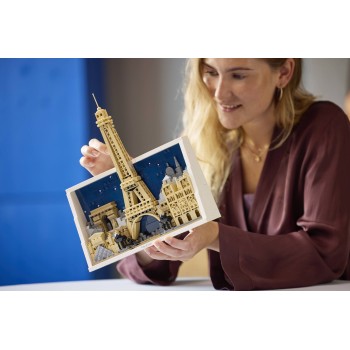 LEGO ® Architecture Paris – The City Of Love 21064 5702018063668
