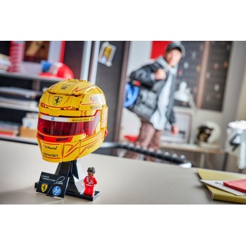 LEGO ® Editions Scuderia Ferrari HP Lewis Hamilton Helmet 43022 5702018069615