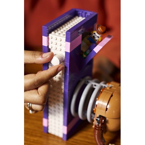 LEGO  Disney and Pixar Βιβλιοστάτες Σούστας από το Toy Story  43301 5702018066898