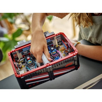 LEGO City f1 garage and mercedes-amg alpine cars 60444 5702017812502