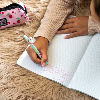 Legami Retractable Ballpoint Unicorn believe in Magic- Free Hugs unicorn HUG0004 8052694122027