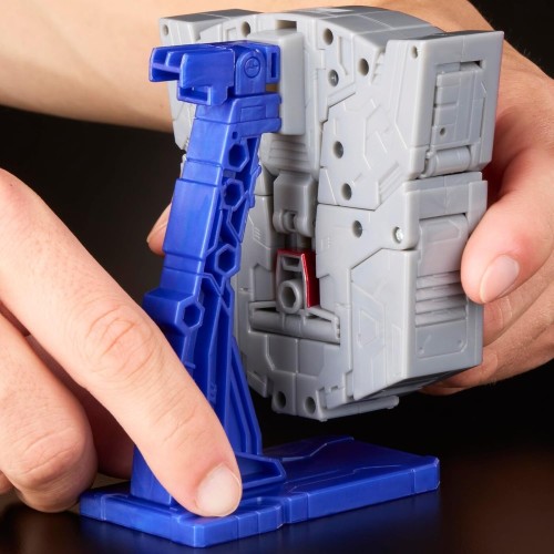 Hasbro transformers icons optimus prime 6.75-inch voyager class action figure that G3492 5010996399632