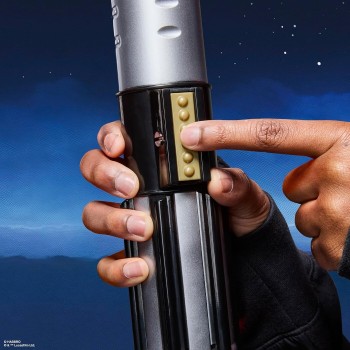 Hasbro Star Wars SW Electronic LS Vader G2523 / G2705 5010996359650