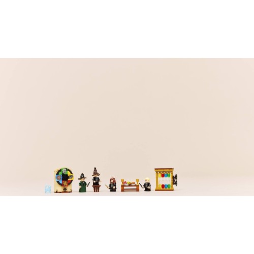 LEGO Harry Potter™ Κάστρο του Χόγκουαρτς: Η Τελετή του Καπέλου της Επιλογής  76460 5702018063378