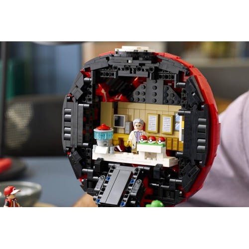 LEGO Pokemon™ Εμβληματικές Στιγμές Εκπαιδευτή Πόκεμπολ 72154 5702018069295