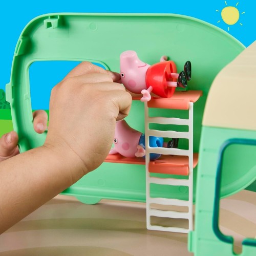 Hasbro Peppa Pig Three Little Piggies Caravan Playset With 3 Figures G2201 | Toys-shop.gr
