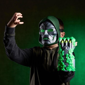 Hasbro Marvel Avengers Marvel Studios Avengers: Doomsday Doctor Doom Doomglow Blaster, Nerf Foam D G2649 | Toys-shop.gr