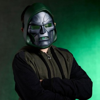 Hasbro Marvel Avengers Marvel Studios Avengers: Doomsday Doctor Doom Power Surge FX Mask, Electron G2658 | Toys-shop.gr
