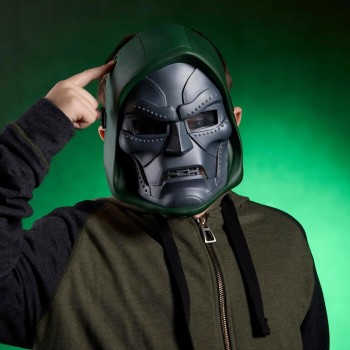Hasbro Marvel Avengers Marvel Studios Avengers: Doomsday Doctor Doom Power Surge FX Mask, Electron G2658 | Toys-shop.gr