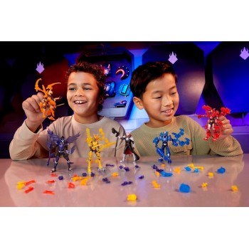 MGA Entertainment Armorsaurs Switchblade Action Figure Toy, 3.75-inch Poseable Figure With Interchangeable Armor Pieces and Tran