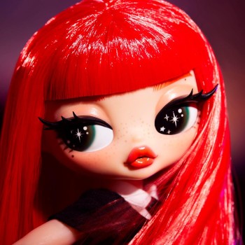 MGA Entertainment LOL Surprise OMG Music Festival Featuring Jennie - Fashion Doll With Collectible Poster, Inspired by Global Mu