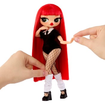 MGA Entertainment LOL Surprise OMG Music Festival Featuring Jennie - Fashion Doll With Collectible Poster, Inspired by Global Mu