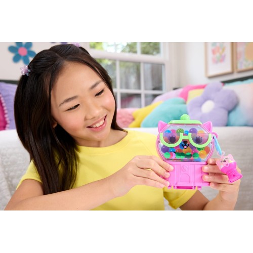 Mattel Polly Pocket Gumball Kitty Compact Playset With 1 Micro Doll and Pet, Travel Toy With Fruit Accessories and Rides JFG56 /