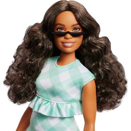 Mattel Barbie Fashionistas Doll 240 In Green Gingham Dress And Sunglasses, Wavy Dark Brown Hair FBR37 / HYT96 | Toys-shop.gr