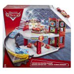 Mattel Γκαράζ Σετ Παιχνιδιού Disney Pixar Cars Piston Cup DWB90 887961378979
