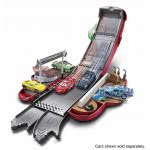 Mattel Cars 3 Μακουίν – Μπάρμπας Όχημα Και Σετ Παιχνιδιού (2 Σε 1) - 2 Σχέδια FCW03 / ASST 887961460704