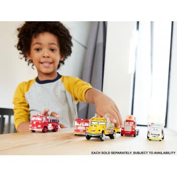 Mattel Disney/Pixar Cars 3 Deluxe Miss Flitter Vehicle DXV90 / DXV94 887961403589