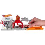 Mattel Hot Wheels Blaze Blast Playset Fold Out DWK99 / DWL01 887961384123