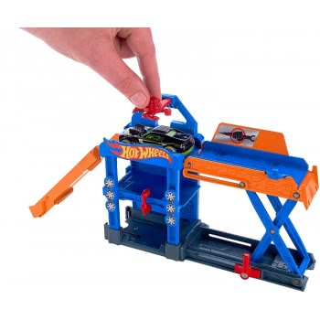 Mattel Hot Wheels Robo Lift Speed Shop Playset Fold Out DWK99 / DWL02 887961384130