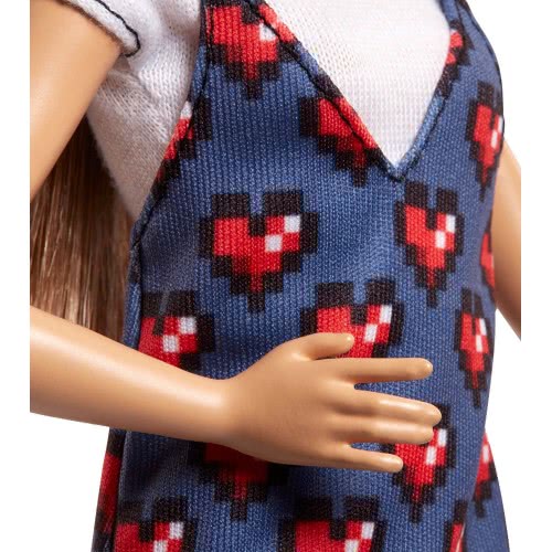 Mattel Barbie Fashionistas Wear Your Heart Petite Doll FBR37 / FJF46 887961534962