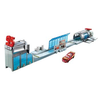 Mattel Disney Pixar Cars 3 Transforming Rusteze Racing Center Playset DVT46 / FTB42 887961639643