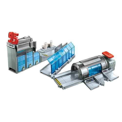 Mattel Disney Pixar Cars 3 Transforming Rusteze Racing Center Playset DVT46 / FTB42 887961639643