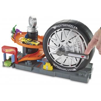 Mattel Hot Wheels City Deluxe Super Spin Tire Shop Playset FNB15 / ASST 887961585889