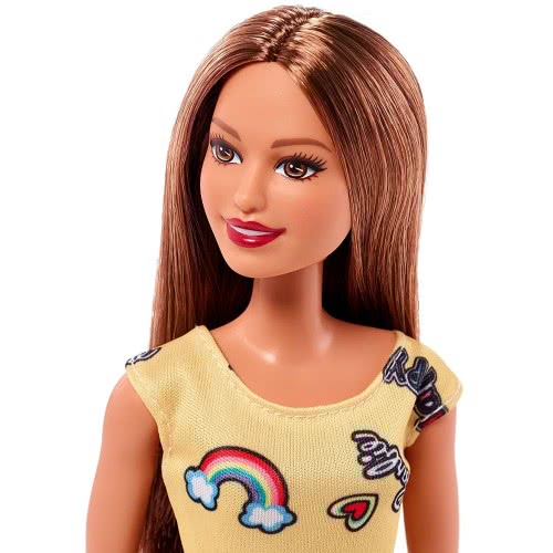 Mattel Barbie Μοντέρνα Φορέματα-Κίτρινο Φόρεμα, Μελαχρινή Κούκλα T7439 / FJF17 887961534573