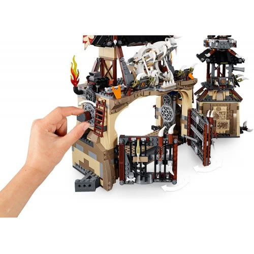 LEGO Ninjago Dragon Pit 70655 5702016110708