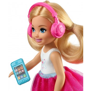 Mattel Barbie Dream House - Chelsea Doll Ready For Trip FWV20 887961683752